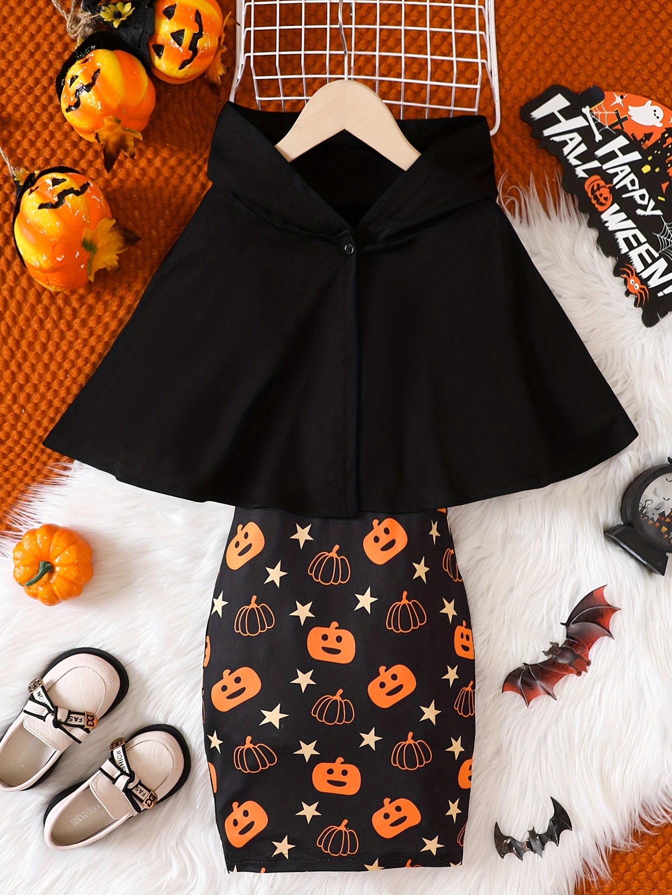 2-teiliges Halloween-Set für Mädchen, kurzer Umhang mit Kapuze und figurbetontes Camisole-Kleid mit Kürbis-Print, Kinderkleidung als Geschenk, Party, Halloween